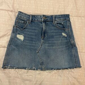 Jean skirt, slightly distressed look
